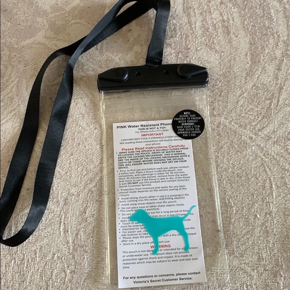 2 water resistant phone pouches from VS PINK - Picture 3 of 3